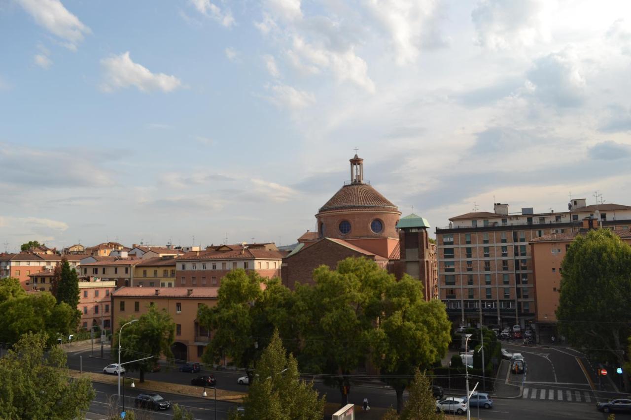 4 Star Family & Friends Apt - Self Check-In Bologna Exteriör bild