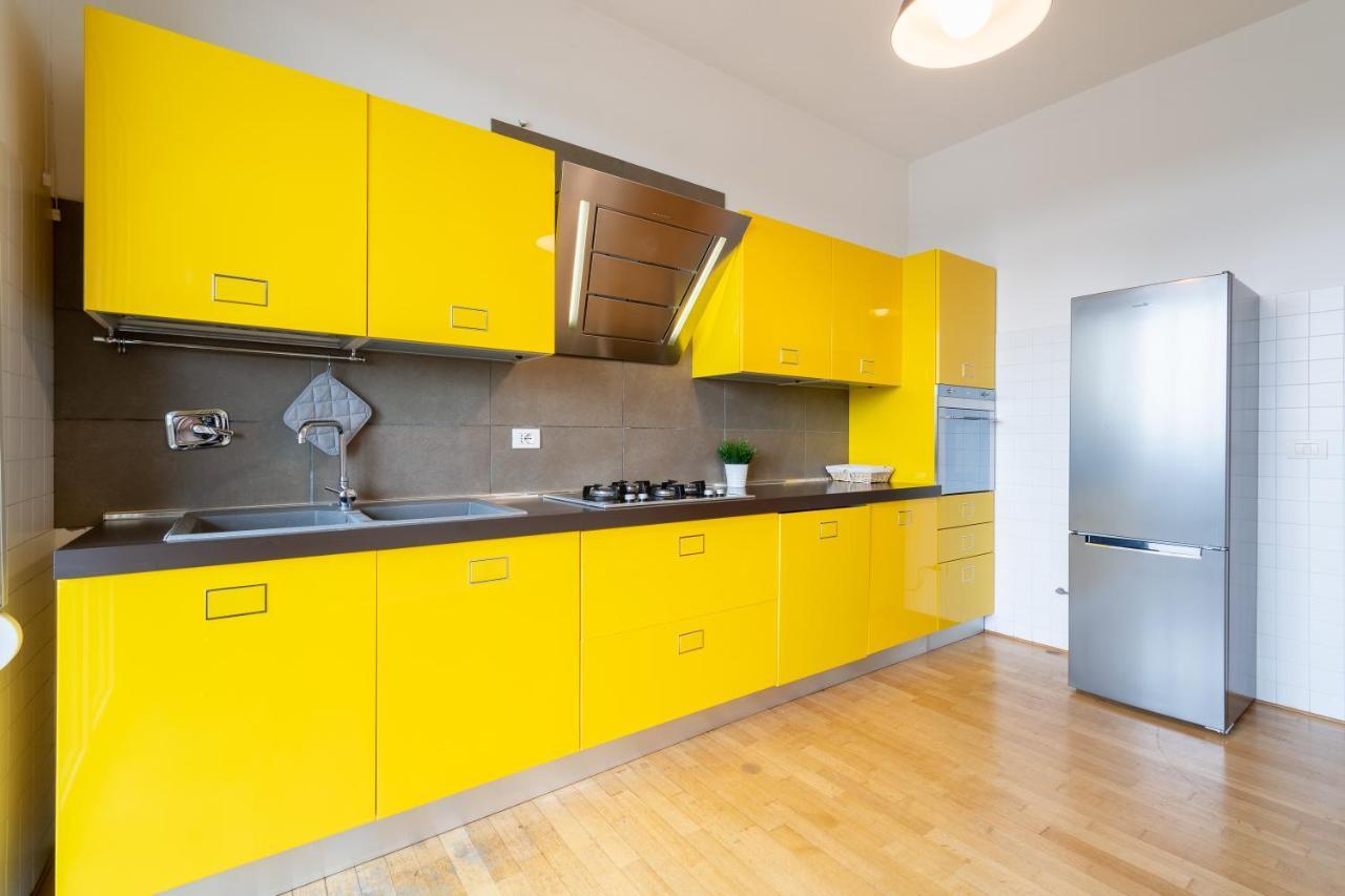 4 Star Family & Friends Apt - Self Check-In Bologna Exteriör bild